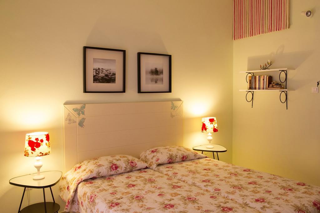 Mirella Studios Loutra Oraias Elenis Habitación foto