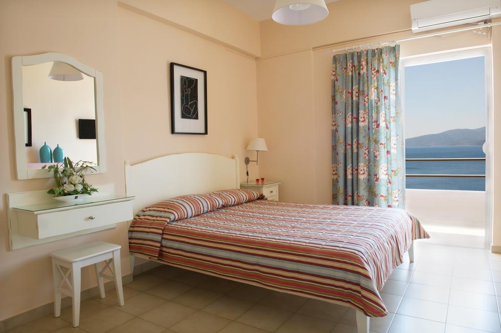 Mirella Studios Loutra Oraias Elenis Habitación foto