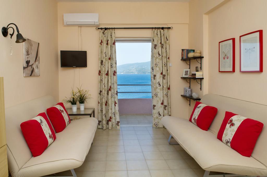 Mirella Studios Loutra Oraias Elenis Habitación foto