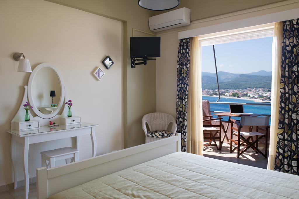 Mirella Studios Loutra Oraias Elenis Habitación foto